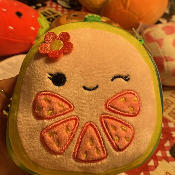 Squishmallows Lena the guava - Picture 3 of 6